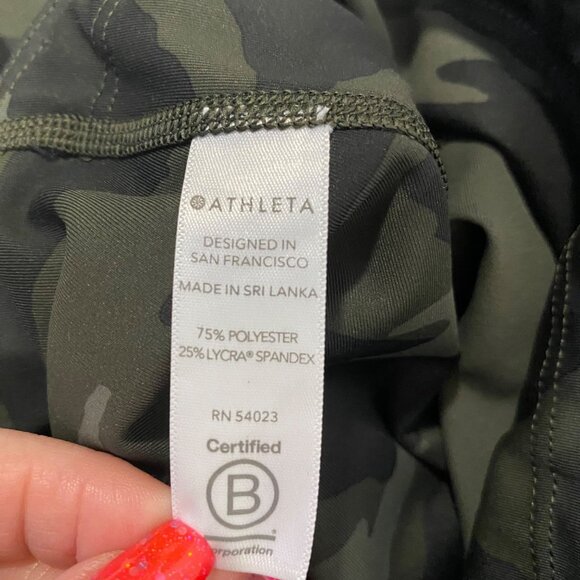 Athleta Ultimate 7/8 Tight Camo Print Size L - Picture 6 of 12